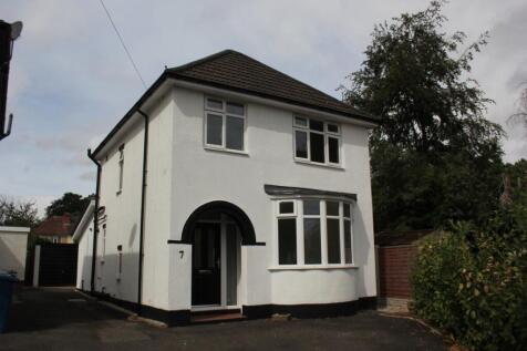 3-bed detached on Eastland Grove, Stafford ST17 9BE, £1,300/mo