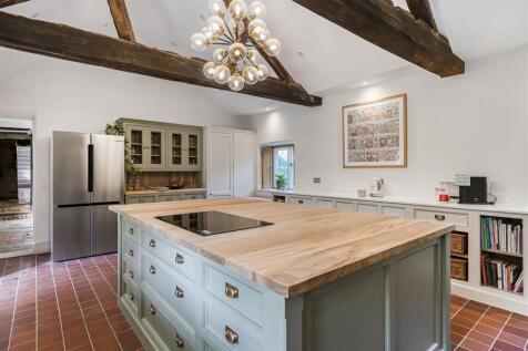 Lower End Farmhouse, 10 High Street South, Tiffiel