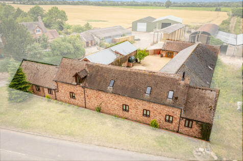 Charlton Barns Fr...
