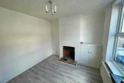 2  Medium  T202606101221.jpg