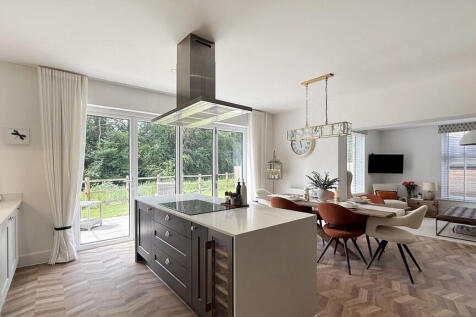 Kitchen/dining ro...