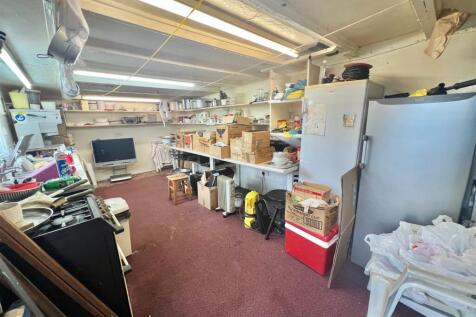 Bramleys Estate Agents - Mount Avenue - Outlane (7