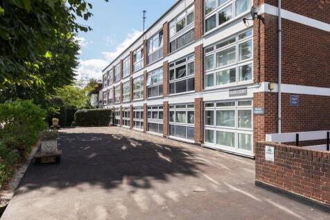 Blake Hall Road, E11