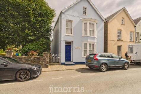 CAM02121G0-PR0190-STILL036.jpg