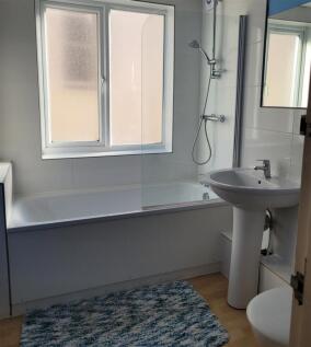 37B Bathroom.jpg