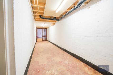 7 Bradman Road-19.jpg