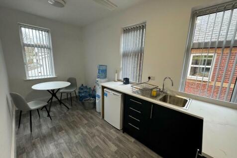 Office to rent Image 5