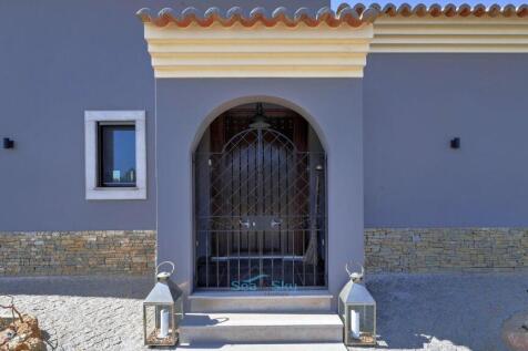 beautiful entrance porch