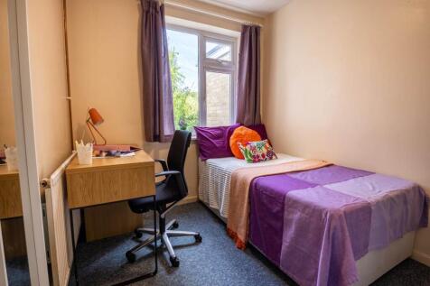 Tenterden Drive, Canterbury, Kent photo 4