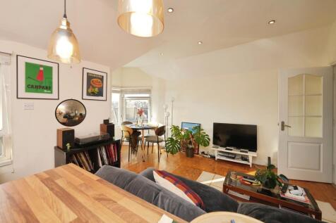 Apartment Living Rm