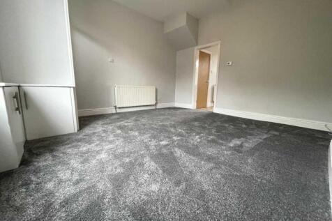 High Barn Street, Royton photo 4