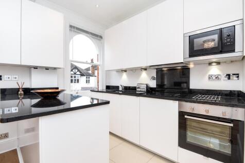 Fitted Kitchen