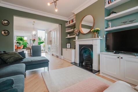 Open Plan Living, Dining Room and Kitchen