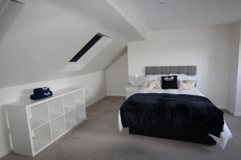 Beautiful 4 bed shared student house available fo