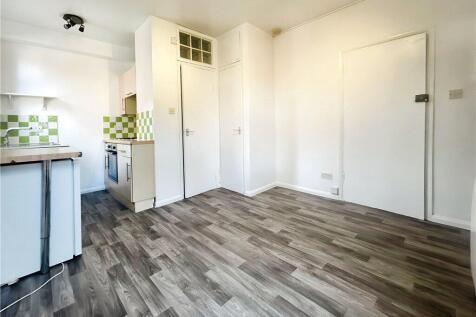 Reception/Kitchen