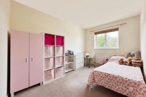 Spruce Hill, Harlow, Essex, CM18 photo 4