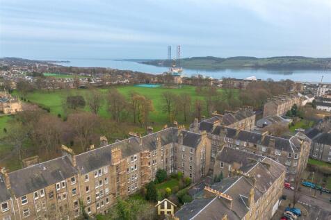 38 PARK AVE DD4 6NF 151225 EDIT (9 of 30).jpg