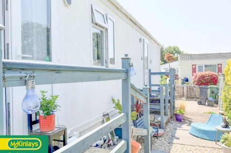 2 Bedroom Park Home for Sale