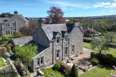 St Callans - Rear