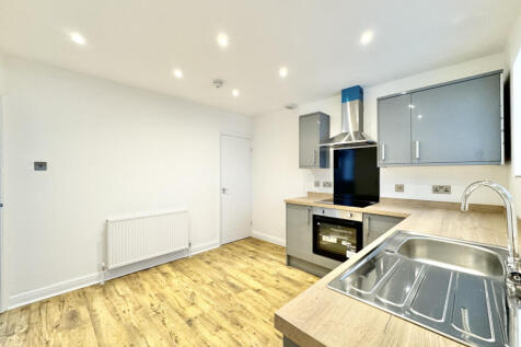 Leysholme Crescent, Wortley, West Yorkshire, LS12 photo 3