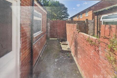Rear Courtyard