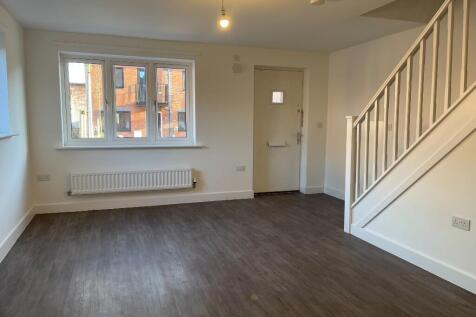 Peterhouse Close, Wolverhampton, West Midlands, WV10 photo 2