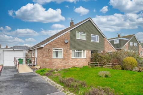 16 Wemberham Crescent 4.jpeg