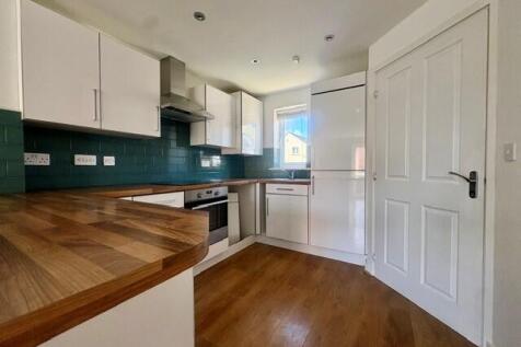 EAST SWINDON photo 3