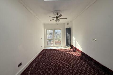 Grosvenor Road, Southall photo 4