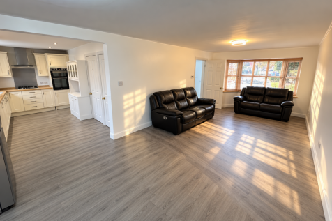 Millwood Close, Cheadle Hulme, Cheadle, Stockport photo 4