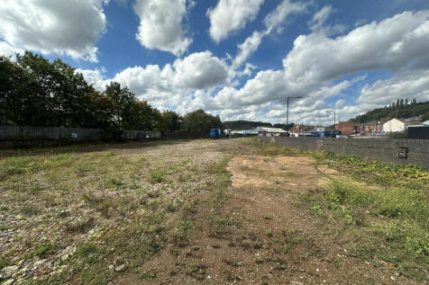 Land to rent Image 7