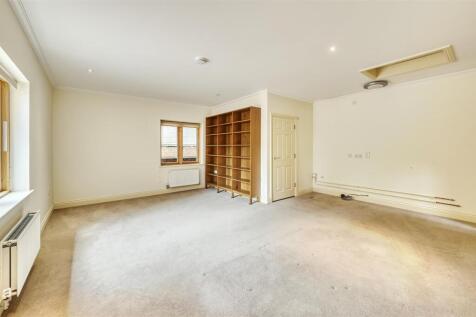 Tollbar Rd Islip-17.jpg