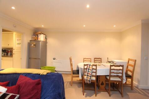 Living Room/Diner