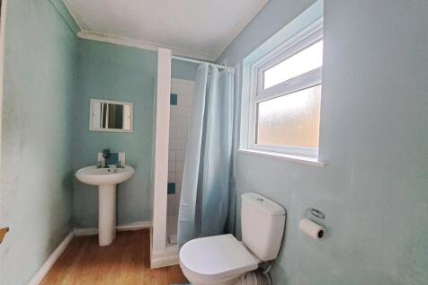 Shower Room (Flat)