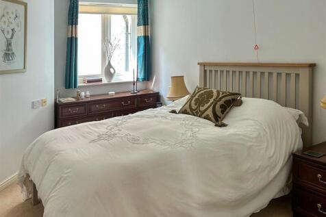 30 Lavington Court-09.jpg