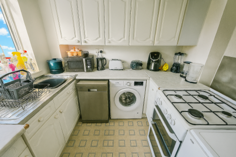 Single bedroom, Britannia Crescent, Bradley Stoke photo 4
