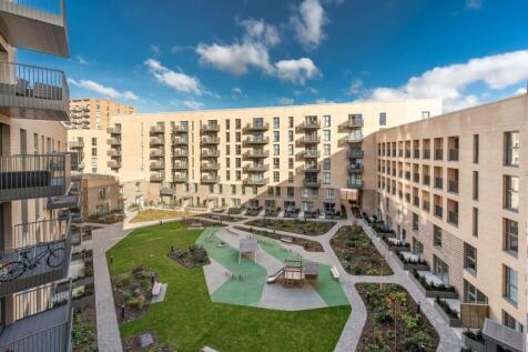 Tern Apartments, Perryfield Way, Colindale, Barnet, London photo 4