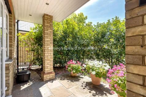 Elmstead Lane, Chislehurst, Kent, BR7 photo 4