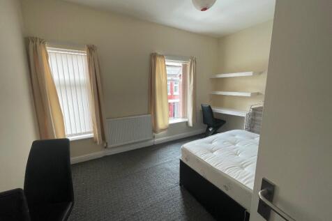  Eston Street, Victoria Park, Manchester, M13 photo 3