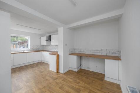10 Valley Road-11