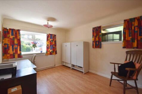 Sitting Room/Bedroom