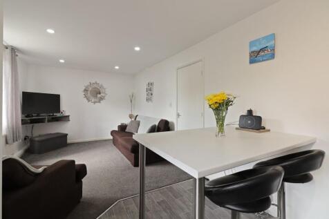 Kitchen/Living Area