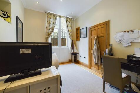 Apartment 2 - Bedroom Two