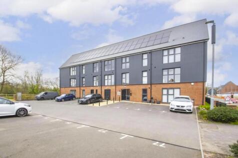 14 Old Wharf Road Stourbridge 1.jpg
