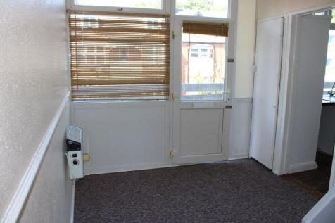 Undercliff Road West, Felixstowe, IP11 photo 3