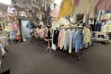Retail Property (high street) to rent Image 6