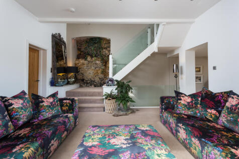 11, Waterside, Knaresborough, North Yorkshire photo 4