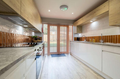 Masons Road photo 5