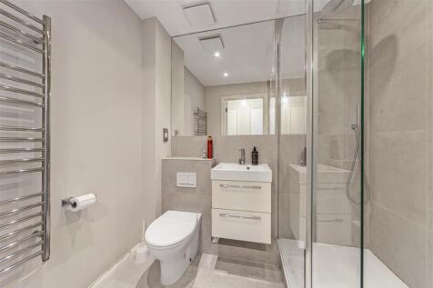 Viridian Apartments, Battersea Park Road, SW8 photo 3