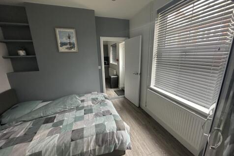 Manning Road, Felixstowe, IP11 - HOUSE SHARE  photo 4